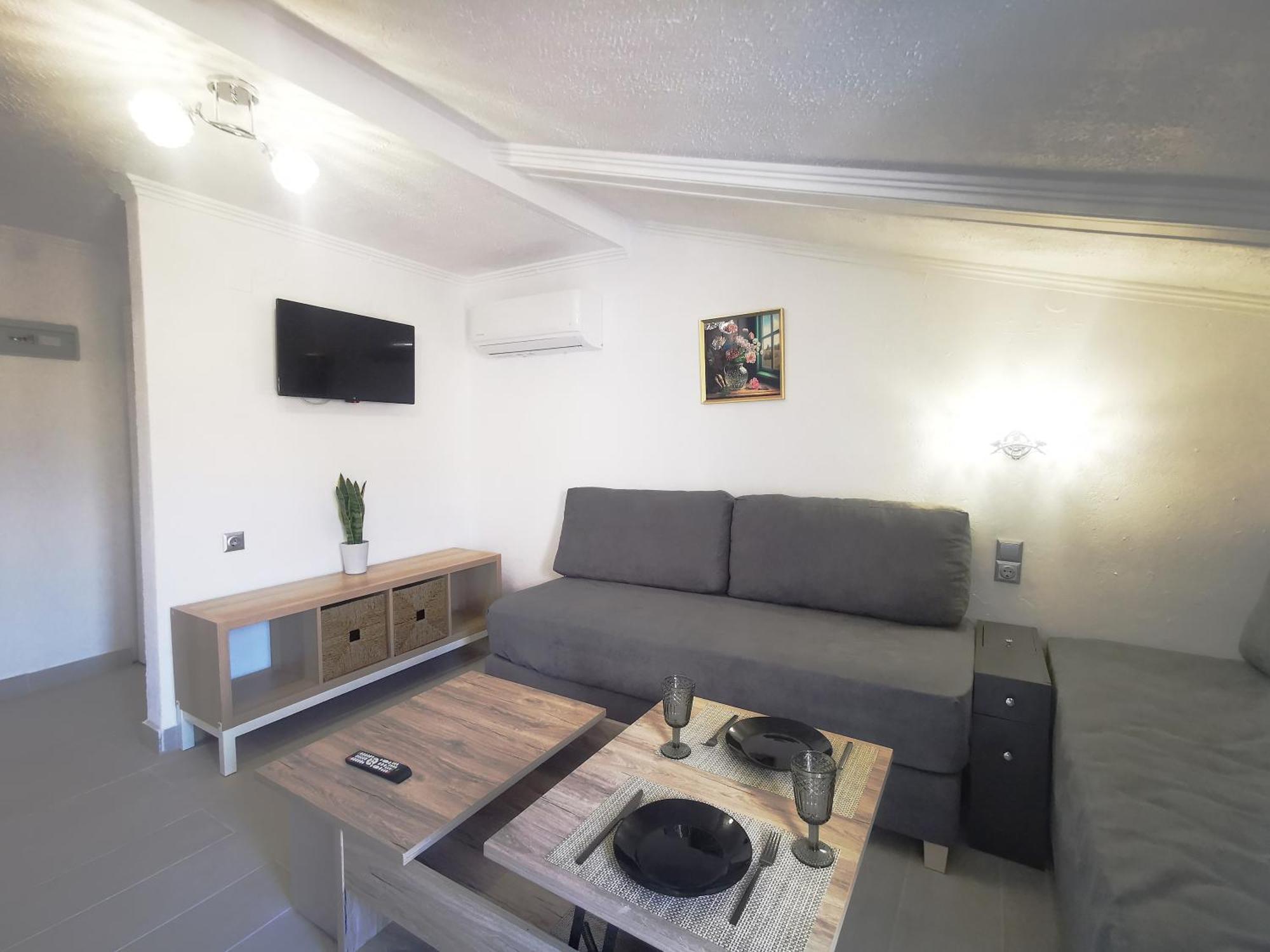 Anthis Aparthotel *