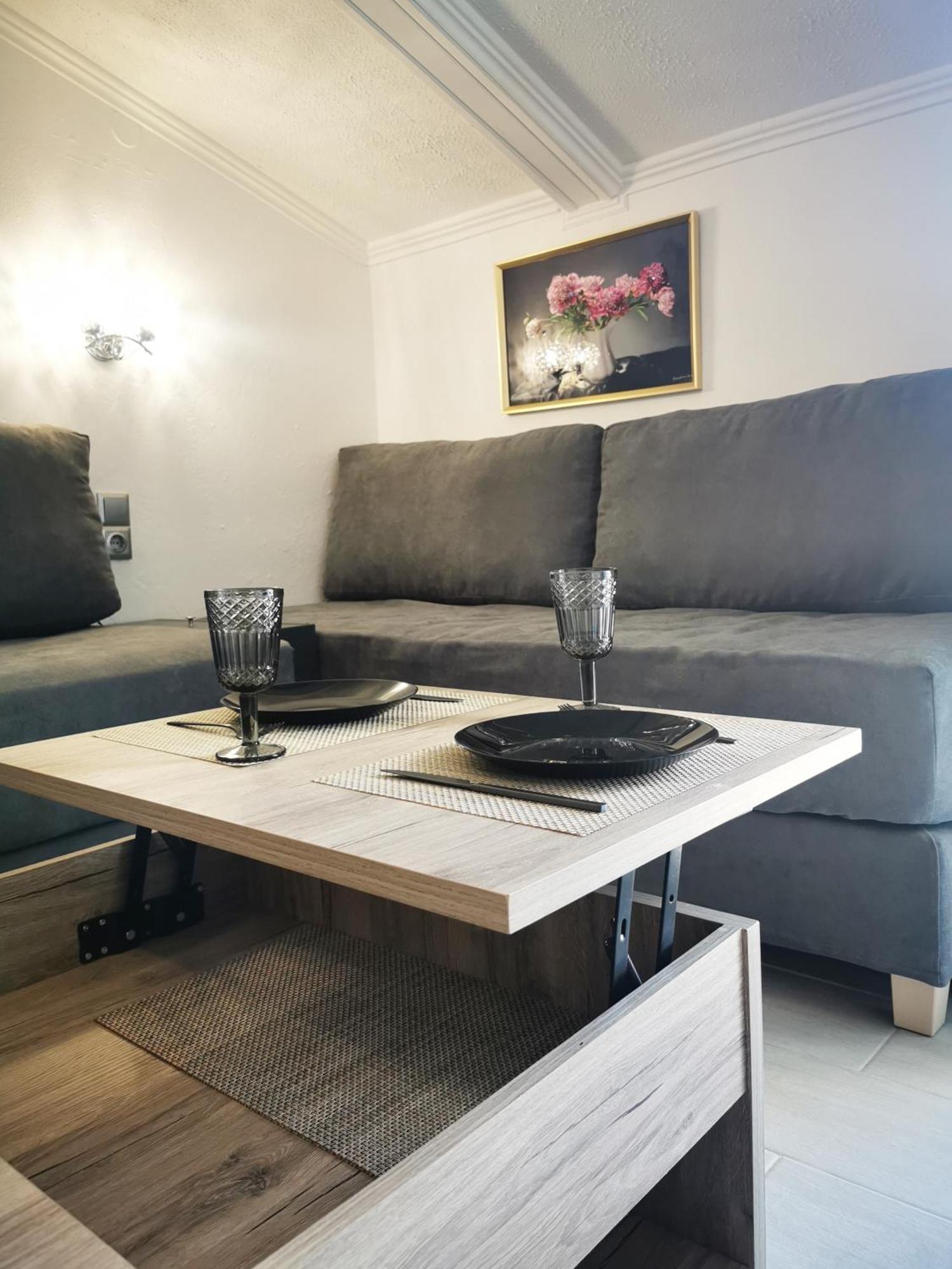 Anthis Aparthotel *