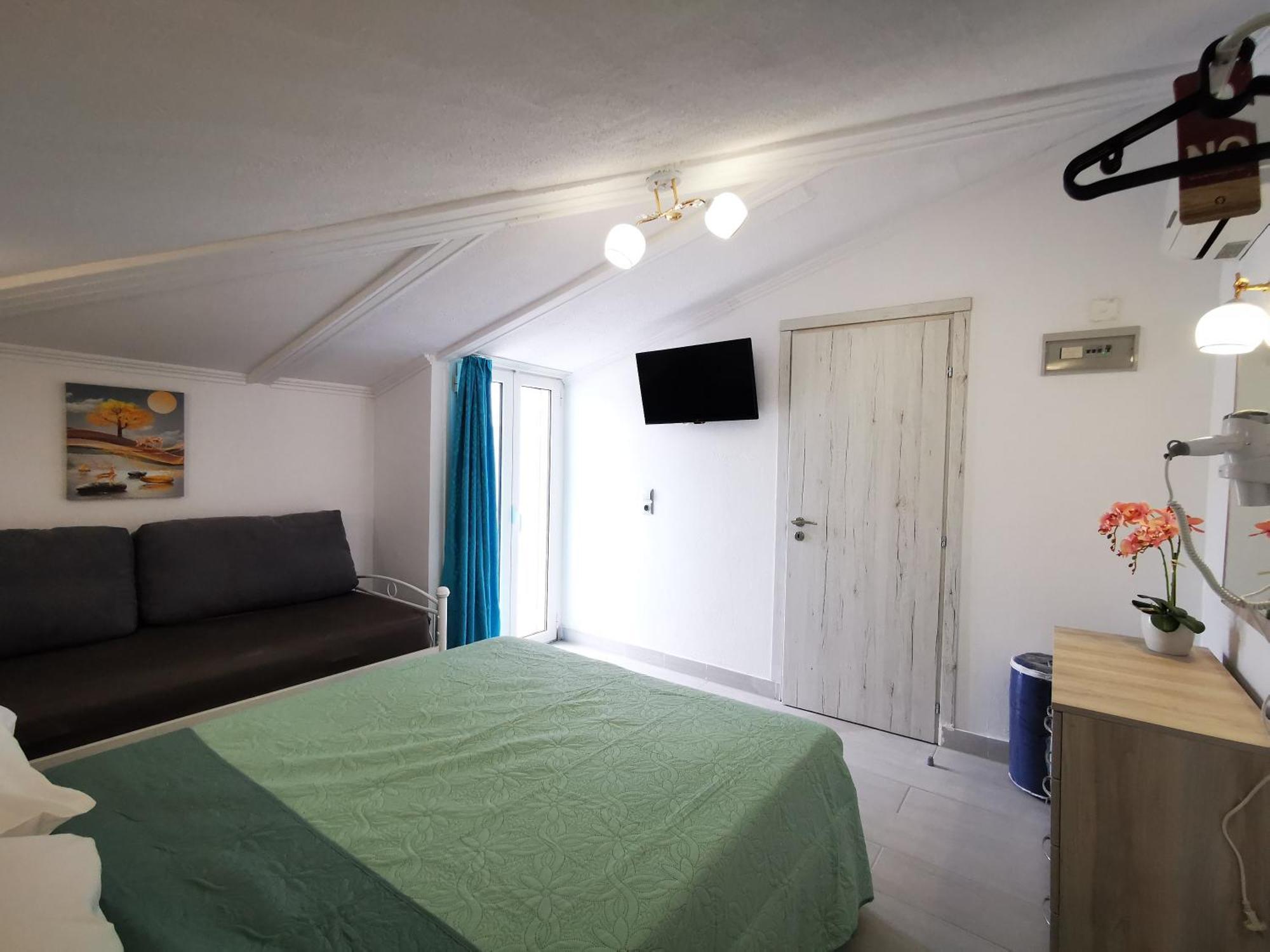 Aparthotel Anthis *